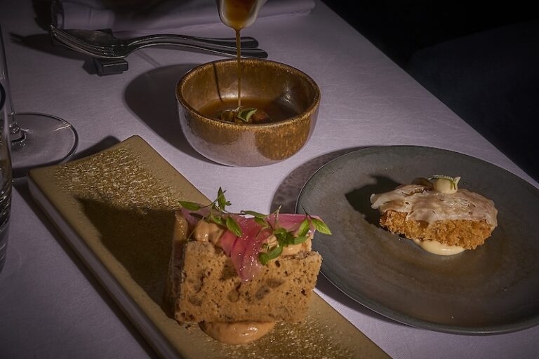 Descubre "La Cueva": La Experiencia Gastronómica Exclusiva de Cobarcho